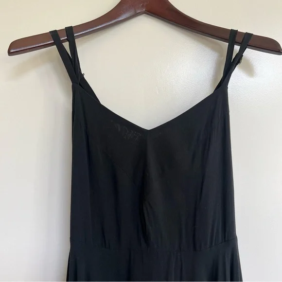UO Women’s Kimchi Blue Fit and Flare Strappy Back Black Mini Cocktail Dress - Picture 4 of 12